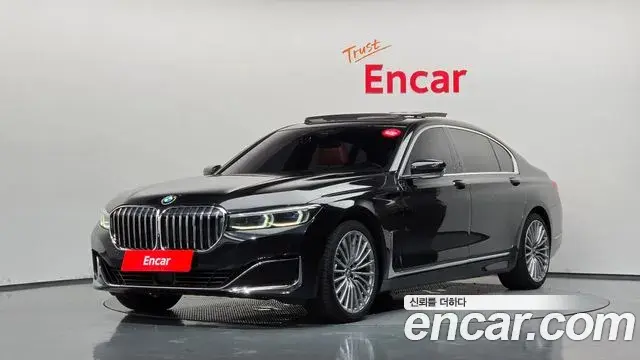 BMW 7 Series 2020 — Фото 1/20