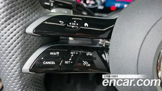 Mercedes-Benz CLE-Class 2025 — Photo 18/20
