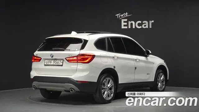 BMW X1 2018 — Фото 2/20