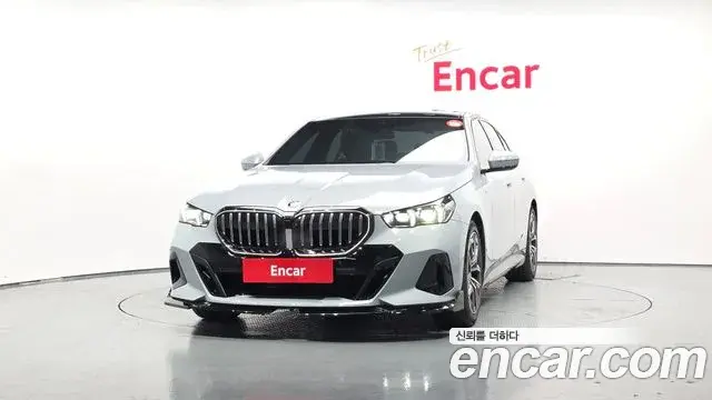 BMW 5 Series 2025 — ფოტო 6/20