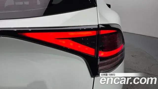 Kia Sportage 2023 — ფოტო 30/31