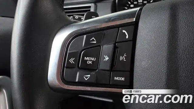 Land Rover Discovery Sport 2019 — Photo 7/39