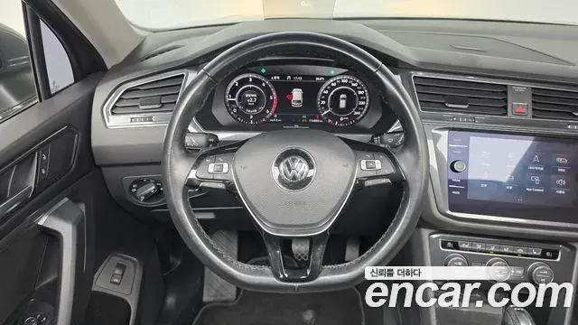 Volkswagen Tiguan Allspace 2018 — ფოტო 15/34