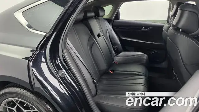 Genesis Electrified G80 2020 — Photo 11/20
