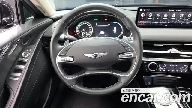 Genesis Electrified G80 2020 — Photo 13/20