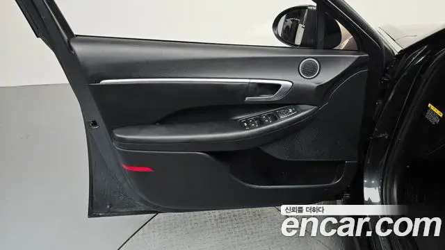 Hyundai Sonata Hybrid 2019 — ფოტო 11/31