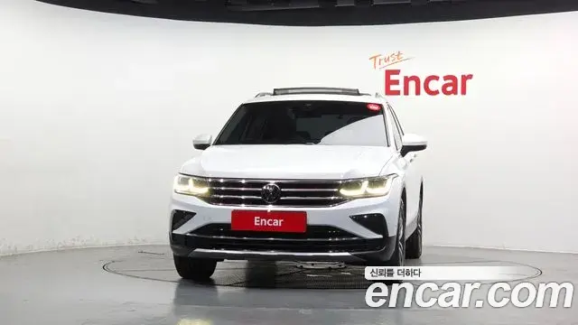 Volkswagen Tiguan 2023 — Photo 22/33