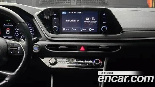 Hyundai Sonata Hybrid 2021 — ფოტო 17/20