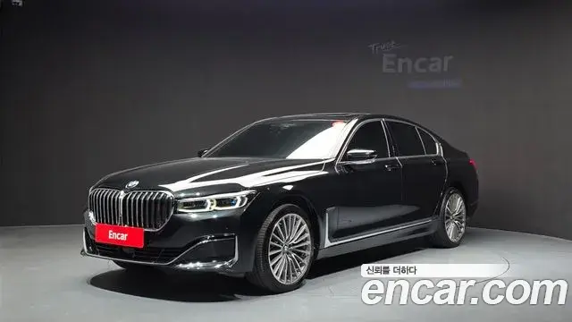 BMW 7 Series 2021 — Şəkil 18/35