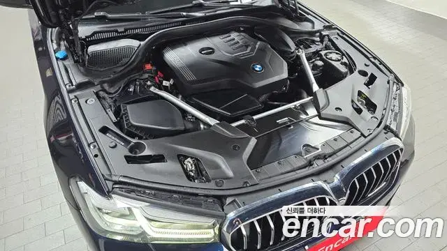 BMW 5 Series 2023 — Photo 6/20