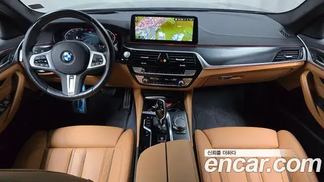 BMW 5 Series 2023 — Photo 7/20