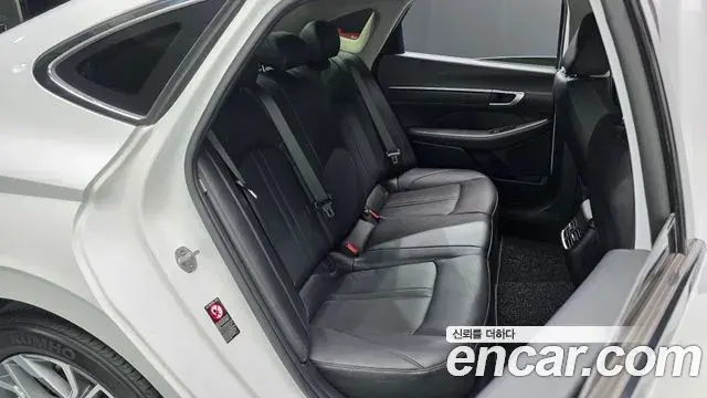 Hyundai Sonata 2022 — Фото 11/20