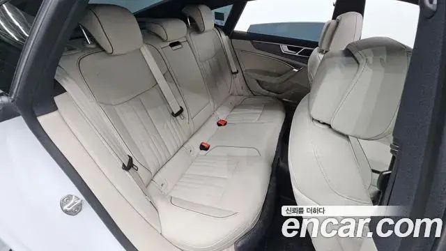 Audi A7 2025 — Фото 11/20