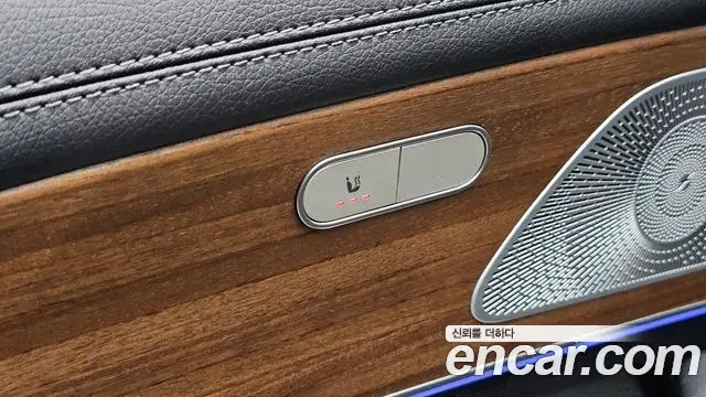 Mercedes-Benz GLE-Class 2019 — ფოტო 13/34