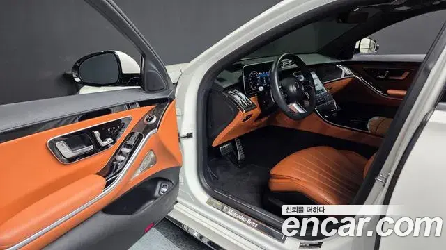 Mercedes-Benz S-Class 2022 — Photo 10/20