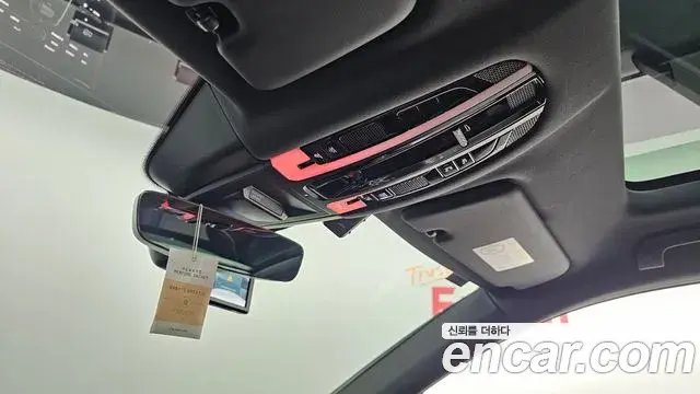 Porsche Cayenne 2021 — Photo 18/20