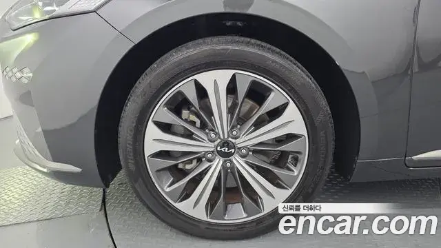 Kia K8 2021 — Photo 5/20