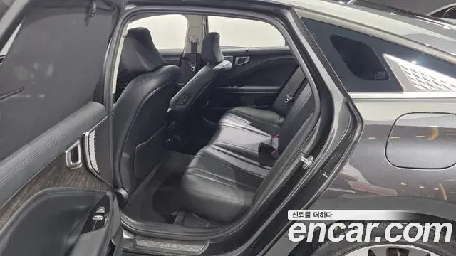 Kia K8 2021 — Photo 11/20