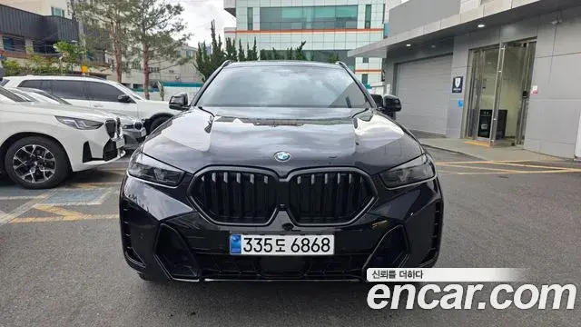 BMW X6 2025 — Фото 8/9