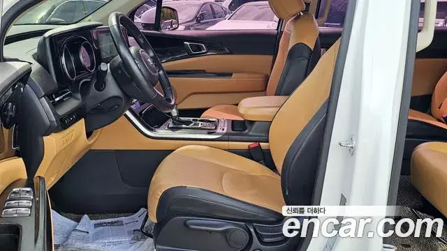 Kia Carnival 2020 — Photo 6/20