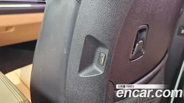 Kia Carnival 2020 — Photo 14/20