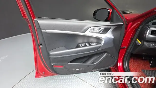 Genesis G70 2018 — Photo 20/33