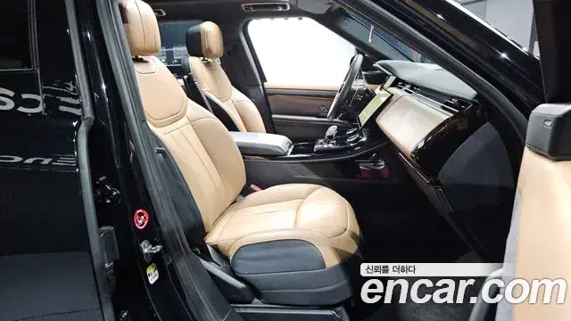 Land Rover Range Rover Sport 2023 — Photo 12/20
