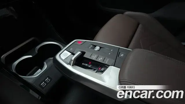 BMW X1 2024 — Photo 8/20
