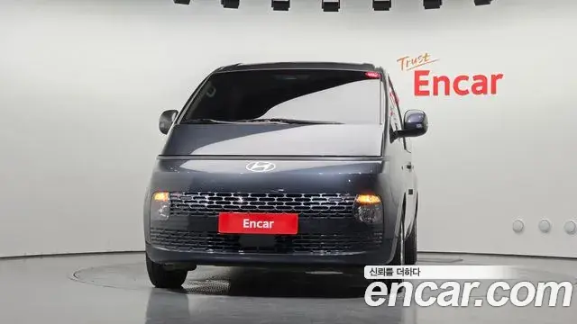 Hyundai Staria 2024 — Фото 3/20