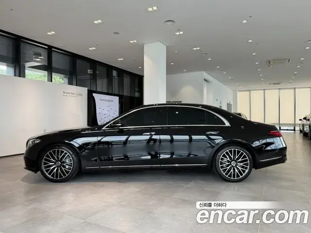 Mercedes-Benz S-Class 2026 — Фото 6/20