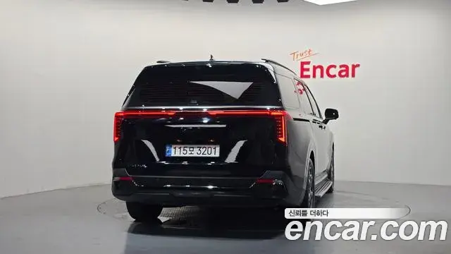Kia Carnival 2024 — Photo 4/20
