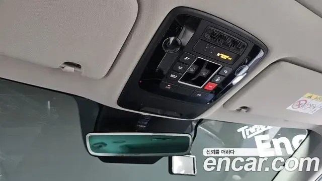 Kia Carnival 2024 — Фото 19/20