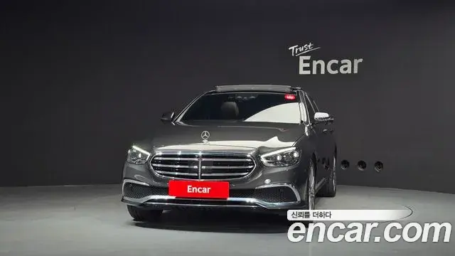 Mercedes-Benz E-Class 2021 — Фото 3/20