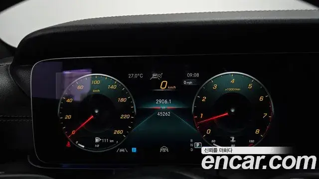 Mercedes-Benz E-Class 2023 — Фото 7/20