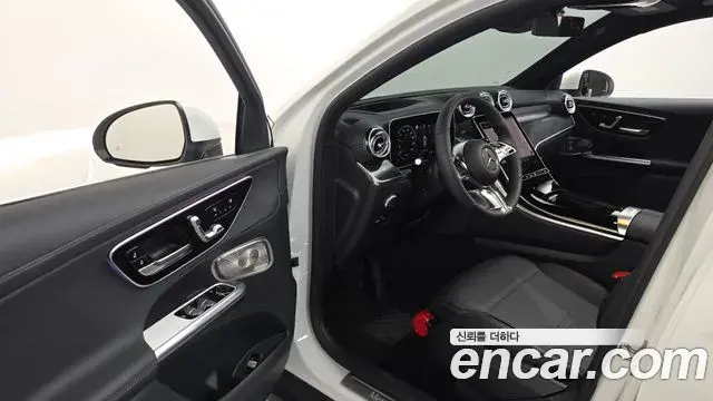 Mercedes-Benz GLC-Class 2025 — Фото 10/20