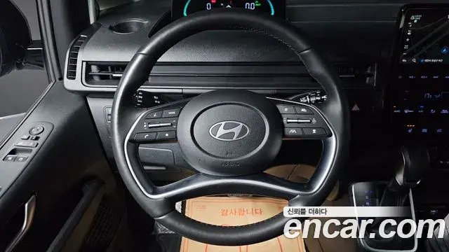 Hyundai Staria 2024 — Фото 12/20