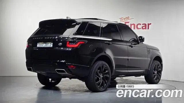Land Rover Range Rover Sport 2018 — Photo 2/20