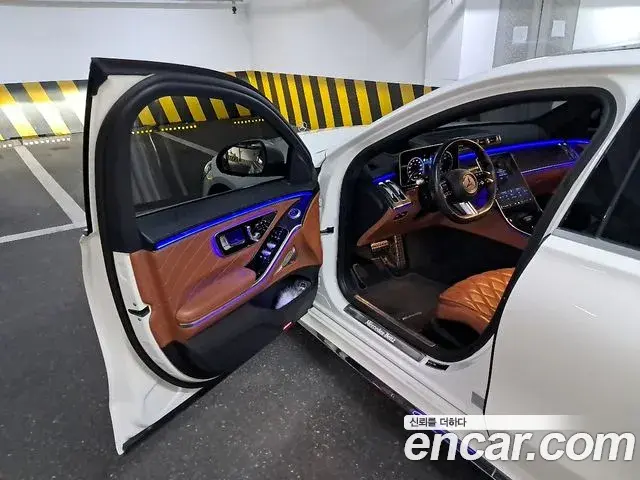 Mercedes-Benz S-Class 2022 — Photo 7/20