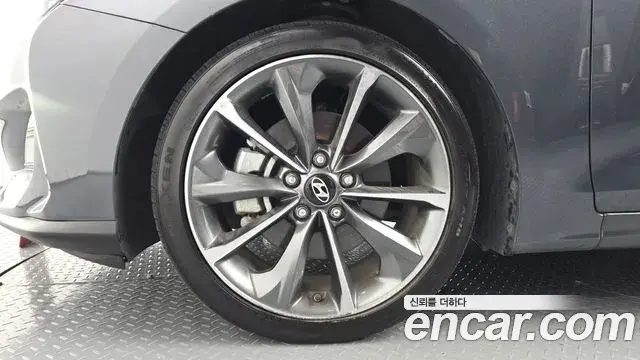 Hyundai Veloster 2018 — Фото 5/20