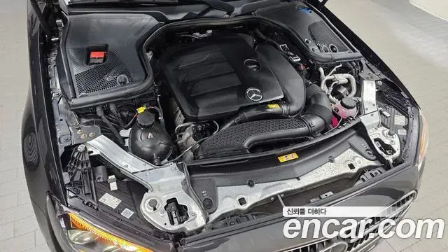 Mercedes-Benz E-Class 2022 — Фото 6/20