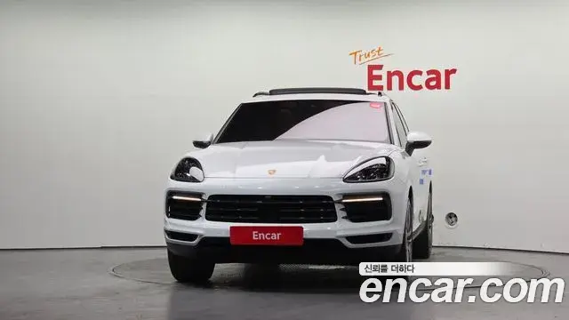 Porsche Cayenne 2019 — Photo 3/20