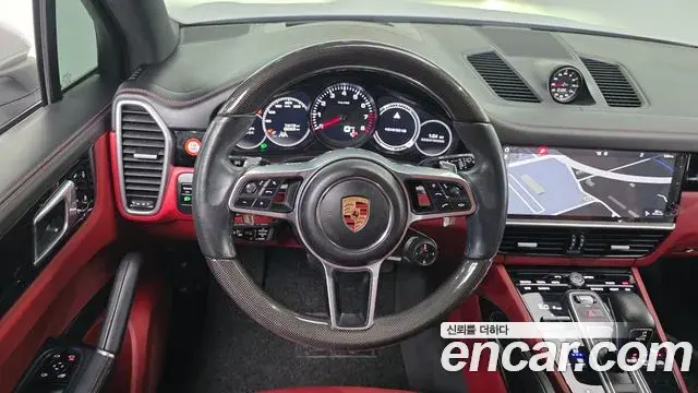 Porsche Cayenne 2019 — Photo 14/20
