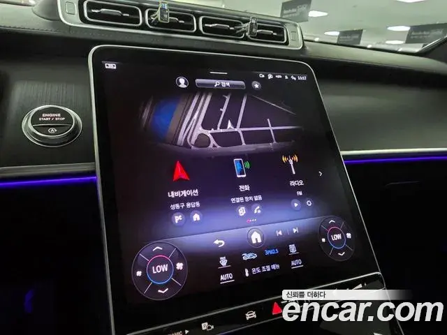 Mercedes-Benz S-Class 2024 — Photo 16/18