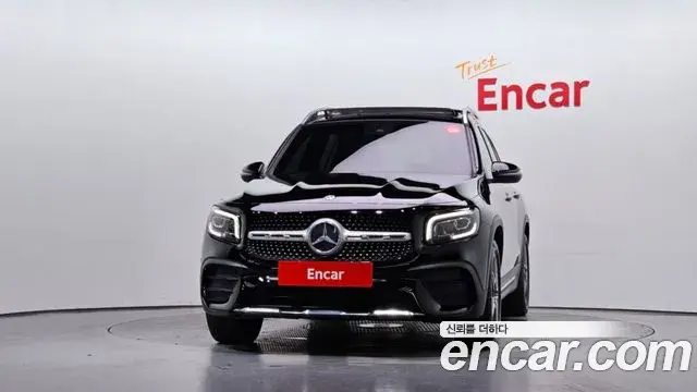 Mercedes-Benz GLB-Class 2020 — Фото 2/20