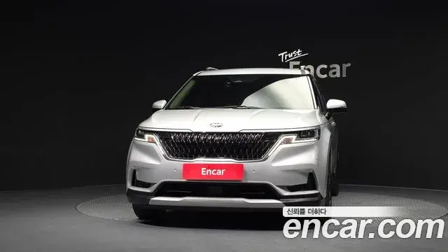 Kia Carnival 2021 — Фото 2/20