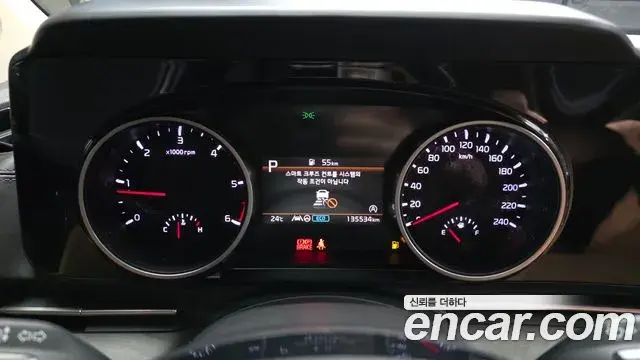 Kia Carnival 2021 — Фото 7/20