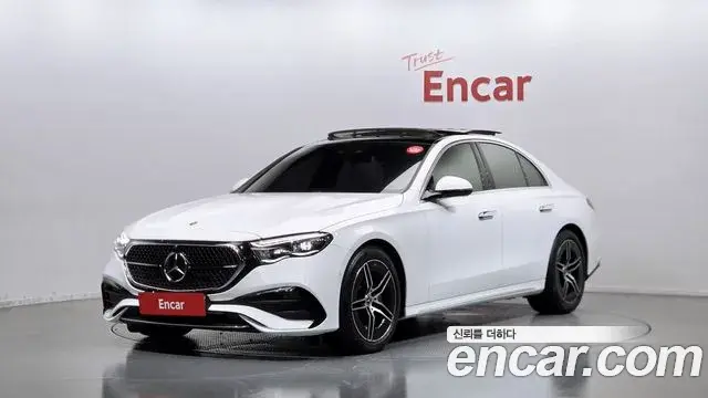 Mercedes-Benz E-Class 2024 — Photo 20/20