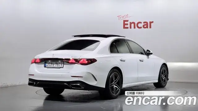 Mercedes-Benz E-Class, 2024