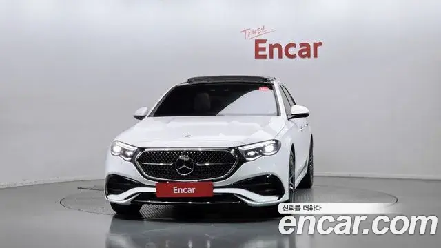 Mercedes-Benz E-Class 2024 — Photo 2/20