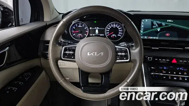 Kia Carnival 2022 — Şəkil 13/20